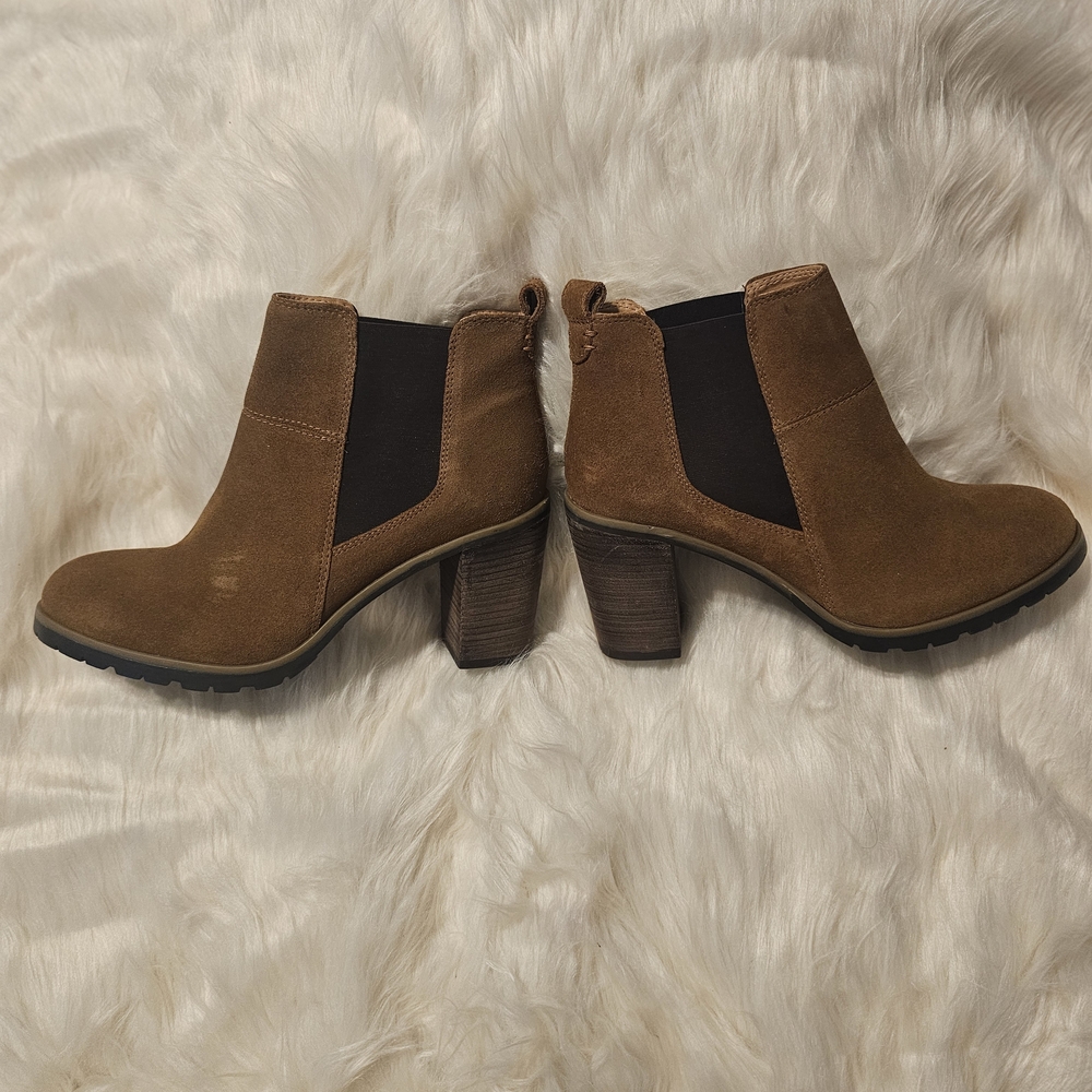 Crevo Tan Suede Ankle Booties